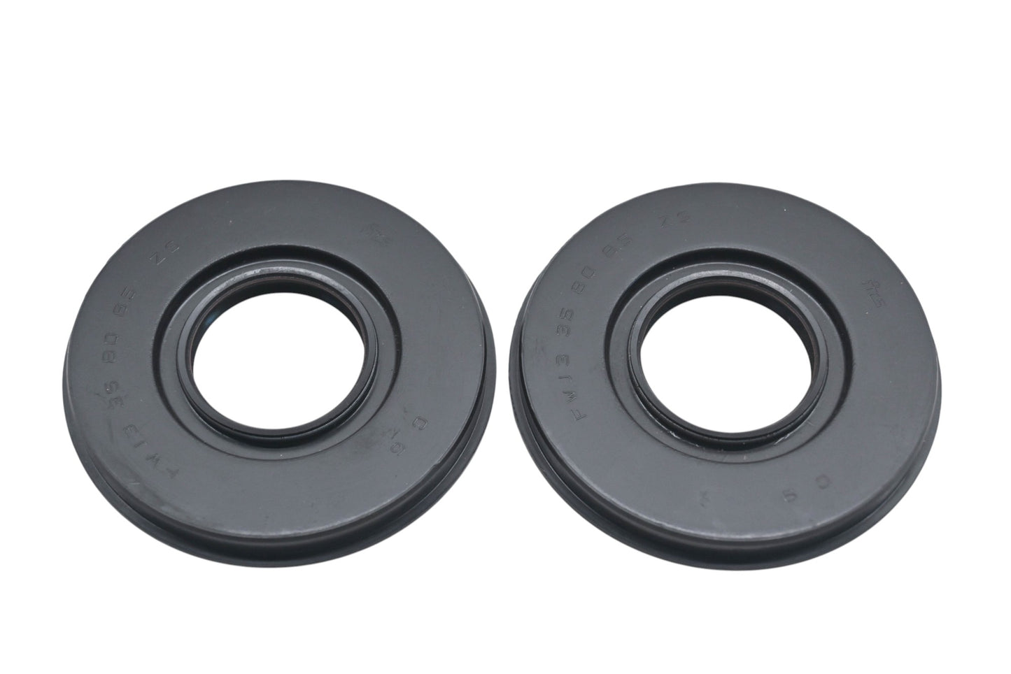 New OEM Polaris 3240042 Crank Shaft Oil Seals Qty 2 NOS