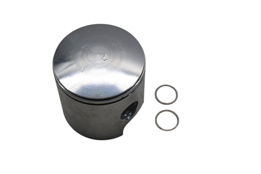 Wiseco 2146PS, 2374PS, 121398 Piston Kit 440 L.C. Qty 1 NOS
