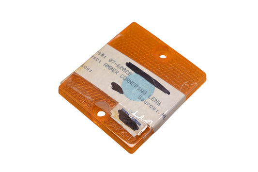 Monarch 07-60028, 9063 Amber Cornering Lens Qty 1 NOS