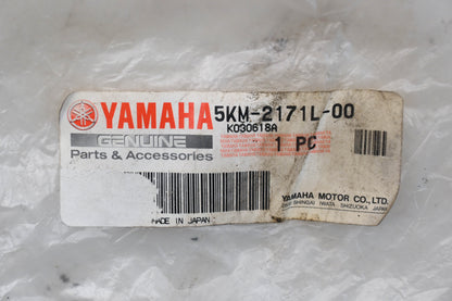 New OEM Yamaha 5KM-2171L-00-00 Side Cover Rubber Trim Qty 1 NOS