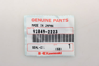 New OEM Kawasaki 92049-2223 Valve Oil Seal Qty 1 NOS