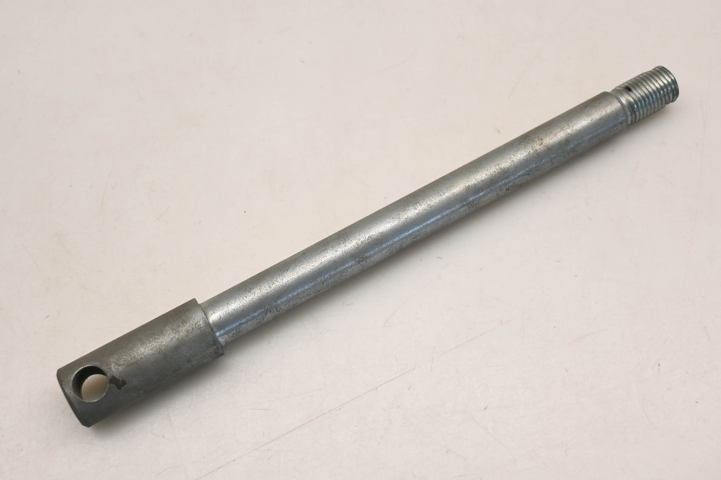 New OEM Kawasaki 41068-018 Front Axle Qty 1 NOS