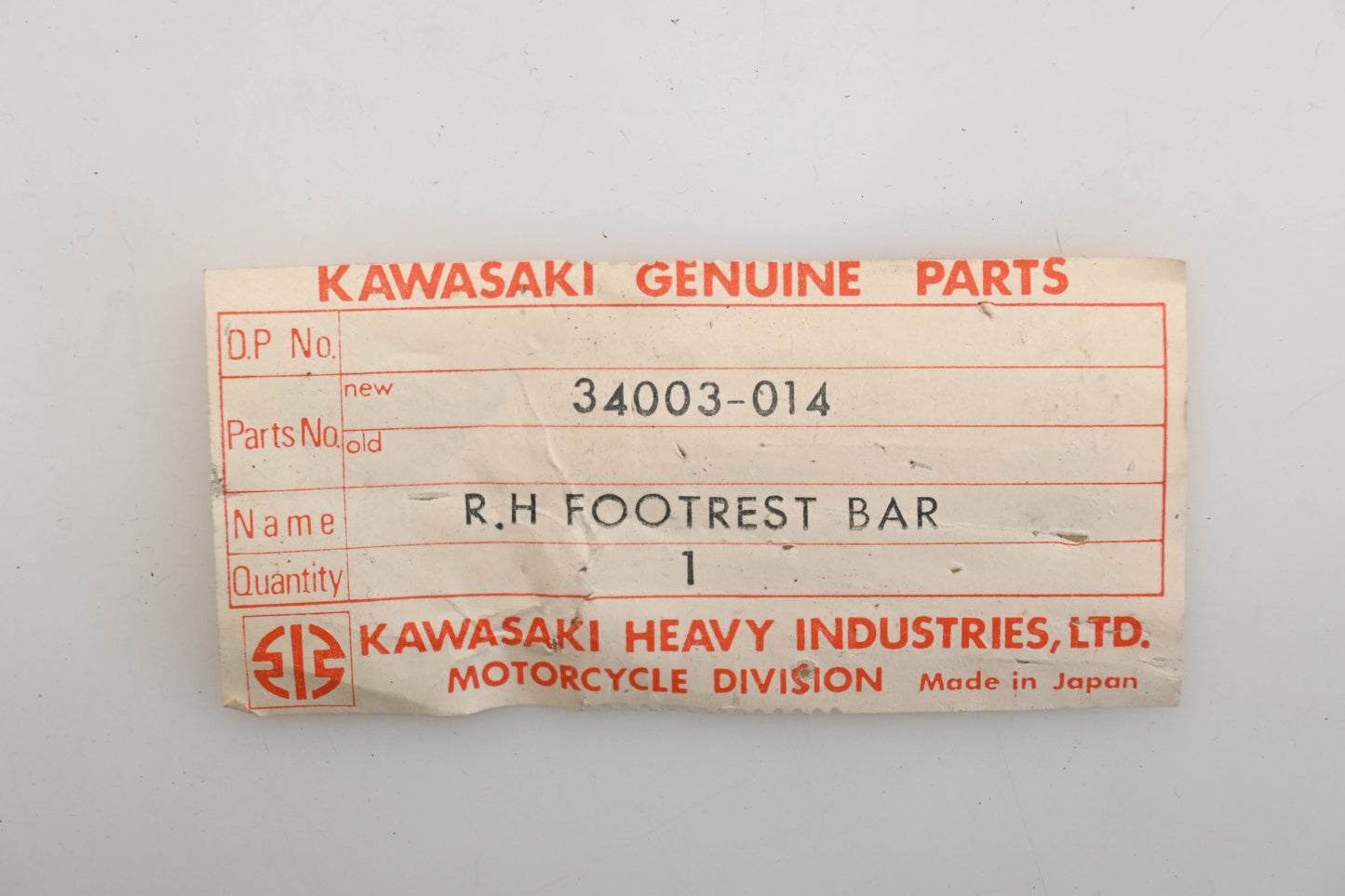 New OEM Kawasaki 34003-014 Right Hand Footrest Bar Qty 1 NOS