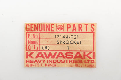 New OEM Kawasaki 13144-021 Engine Sprocket 19T Qty 1 NOS