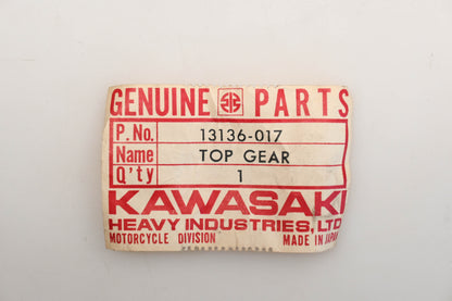 New OEM Kawasaki 13136-017 Top Gear Drive Shaft Qty 1 NOS