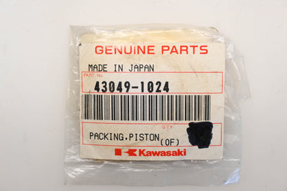 New OEM Kawasaki 43049-1024 Piston Packing Seals Qty 2 NOS