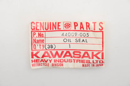New OEM Kawasaki 44009-005 Oil Seal Fork Qty 1 NOS