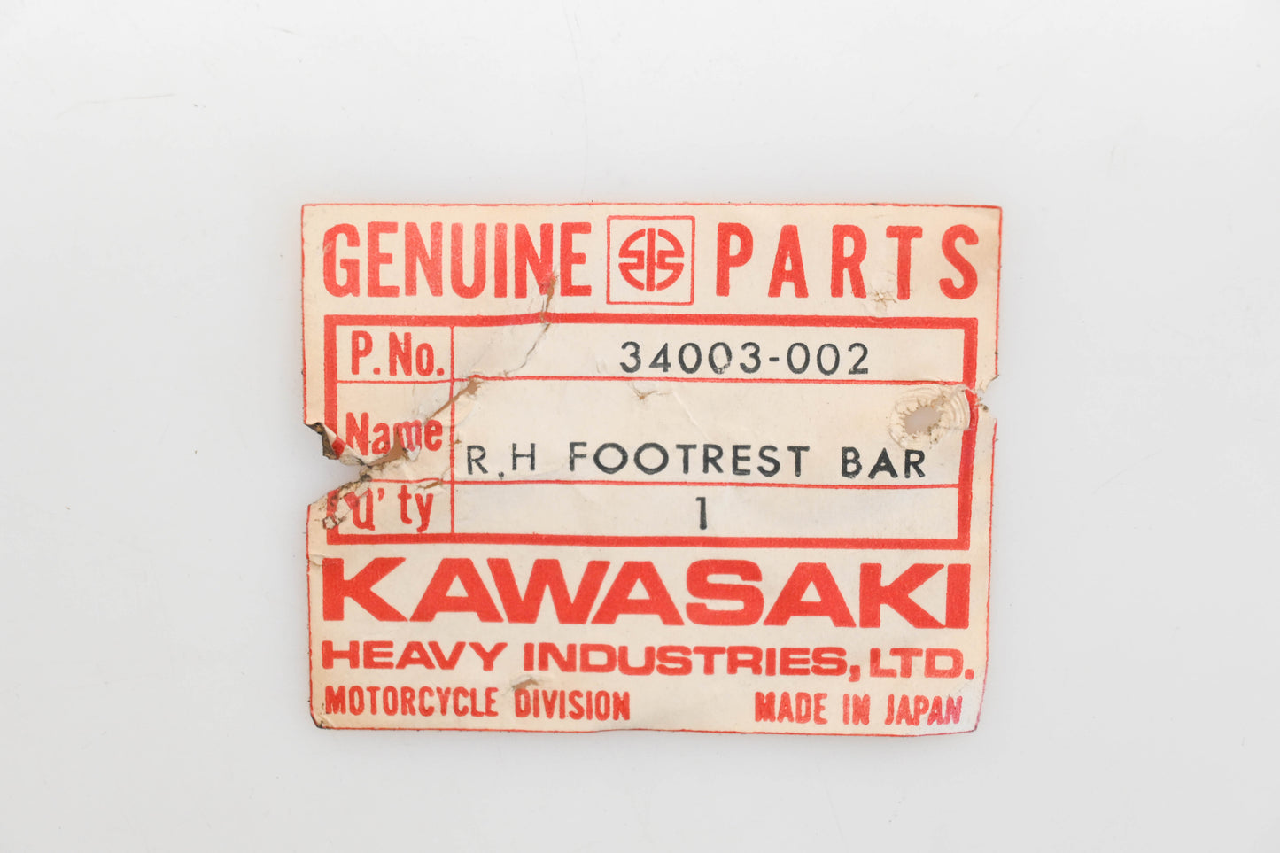 New OEM Kawasaki 34003-002 Right Hand Footrest Bar Qty 1 NOS