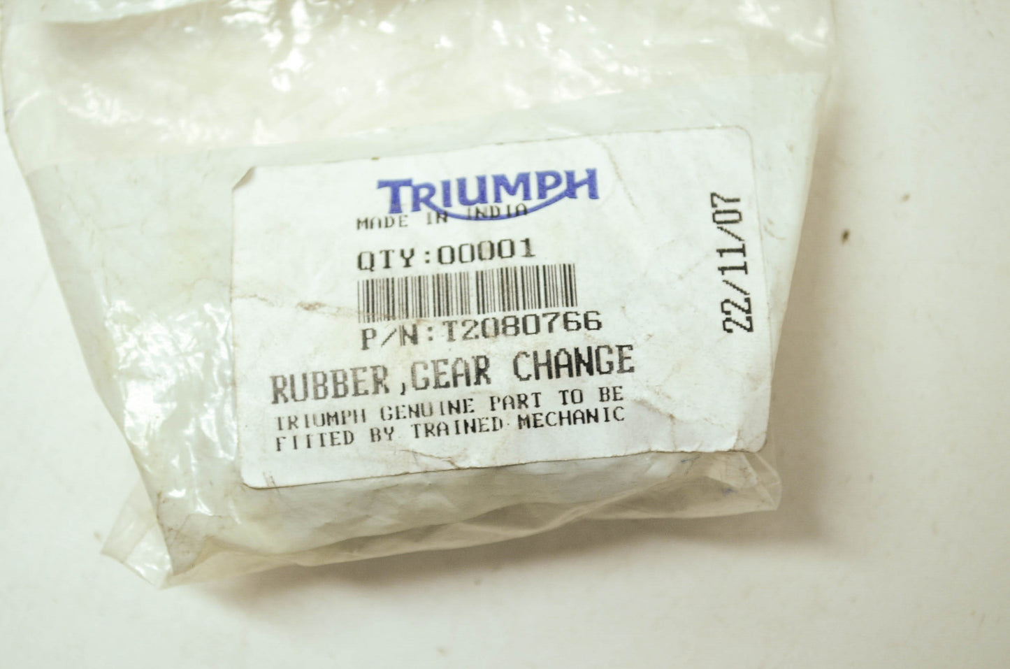 NEW OEM Triumph Gear Change Rubber America Bonneville Scrambler T2080766 NOS