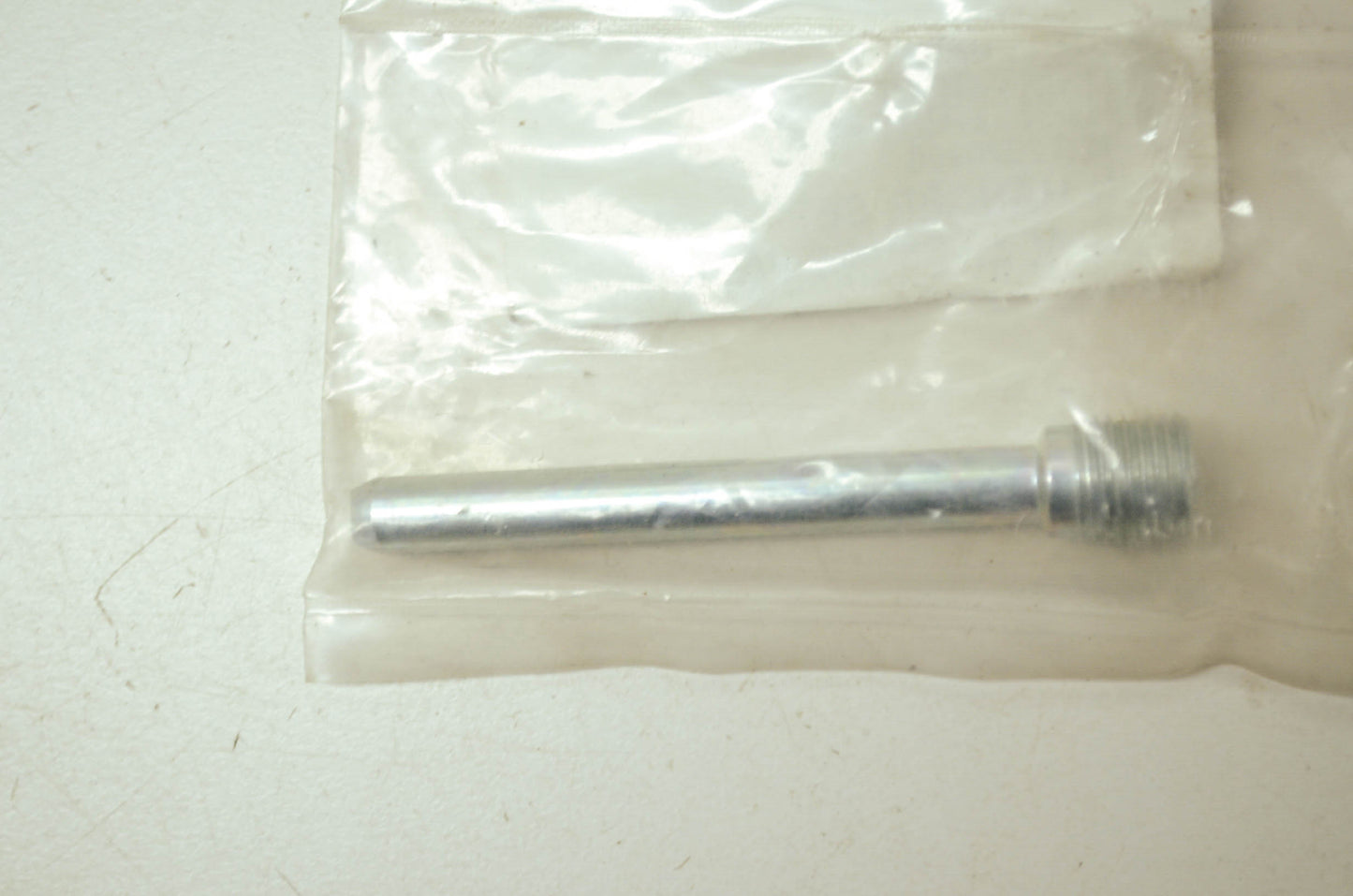 NEW OEM Triumph Pin Hanger Tiger Explorer XC Trophy 1215 T2020966 NOS