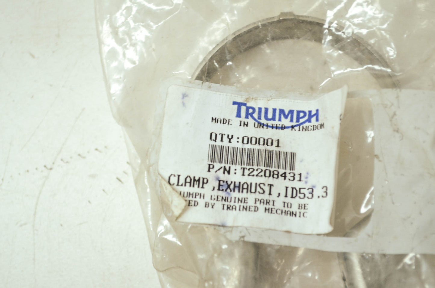 NEW OEM Triumph Exhaust Clamp Rocket III Sprint ST Classic Roadster Touring T220