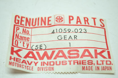 OEM Kawasaki 41059-023 Speedometer Gear NOS