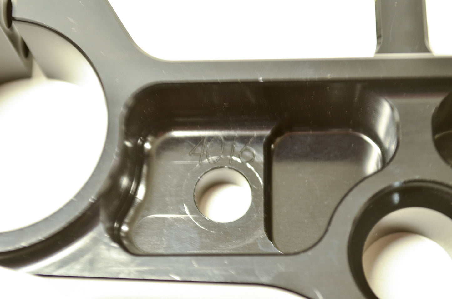 Tag Top Upper Triple Clamp 1 1/8' Suzuki 2002-2007 RM85
