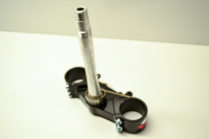 Tag Lower Triple Clamp & Bearing 2005 YZ125