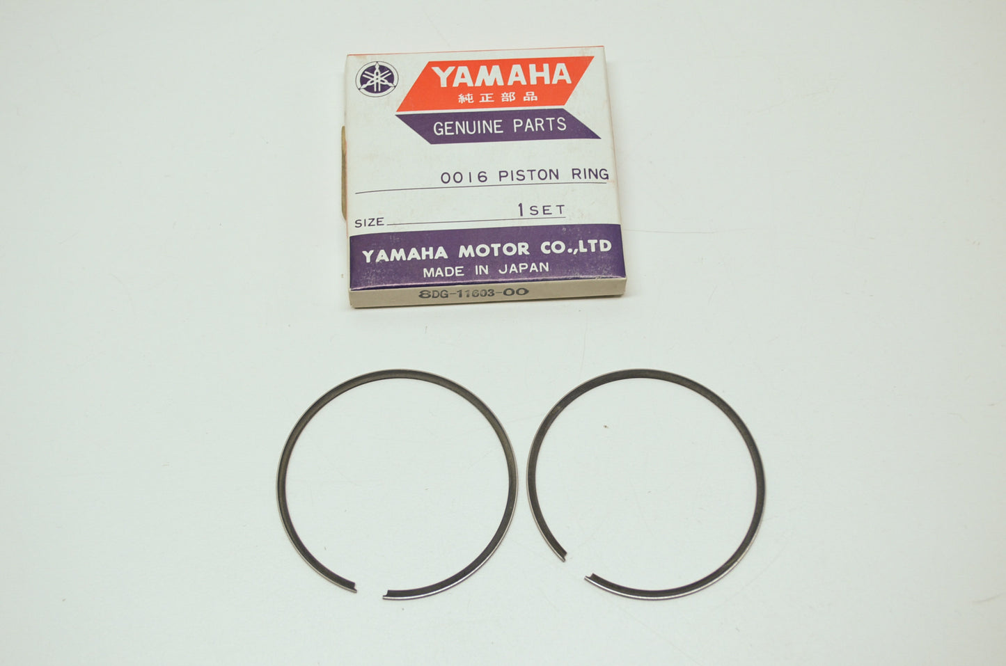 OEM Yamaha 8DG-11603-00-00 Piston Ring Set NOS