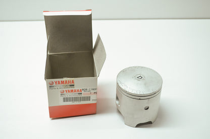 OEM Yamaha 8CR-11631-10-D0 Piston STD NOS