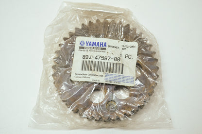 OEM Yamaha 89J-47587-00-00 Sprocket 40T NOS