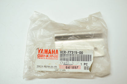 OEM Yamaha 8CR-77315-00-00 Bracket 1 NOS
