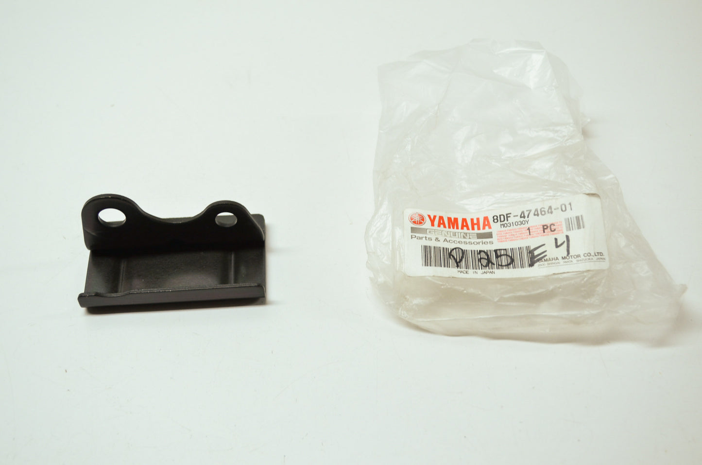 OEM Yamaha 8DF-47464-01-00 Bracket 6 NOS