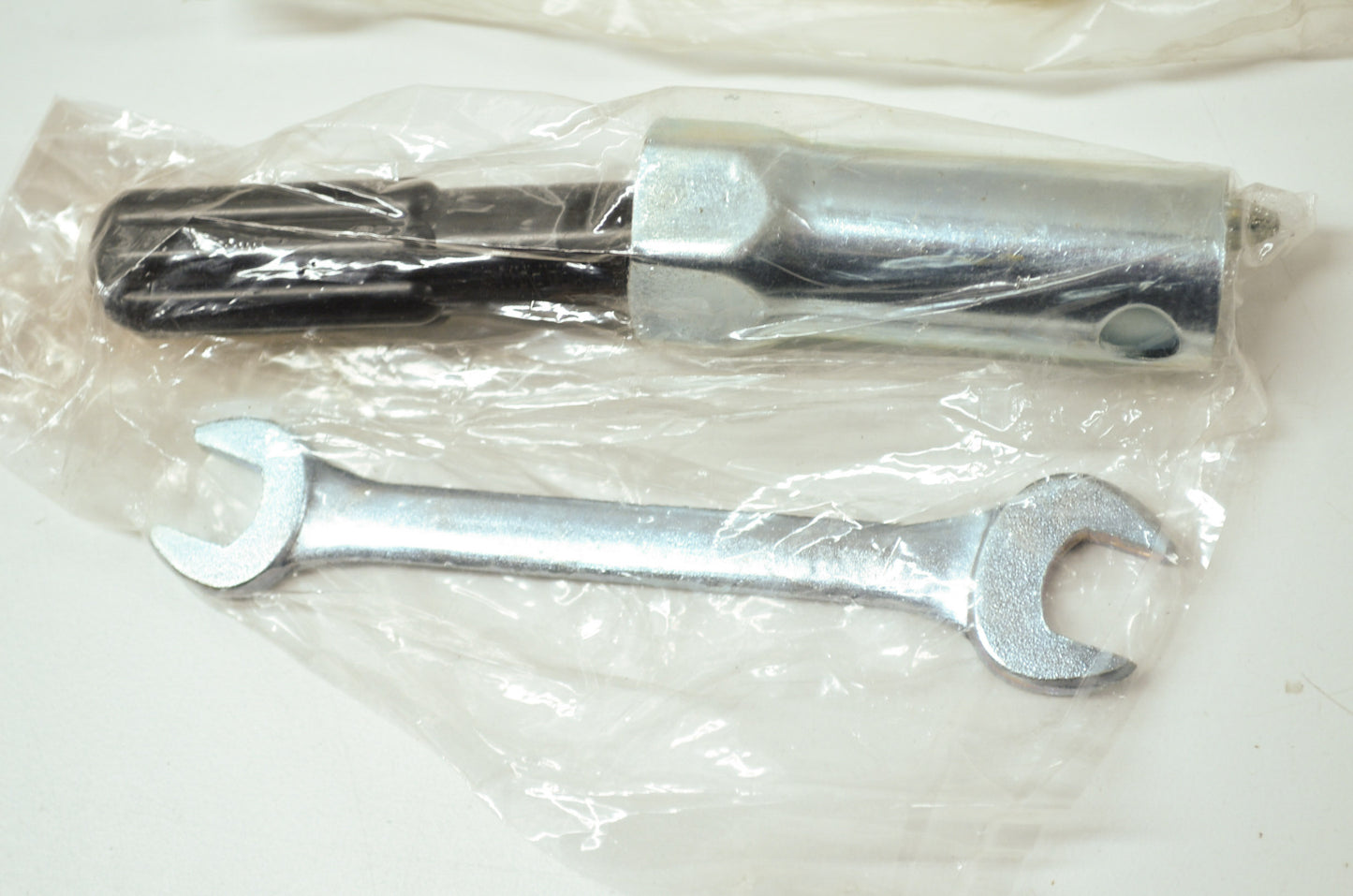 OEM Yamaha 8CR-28100-00-00 Tool Kit NOS