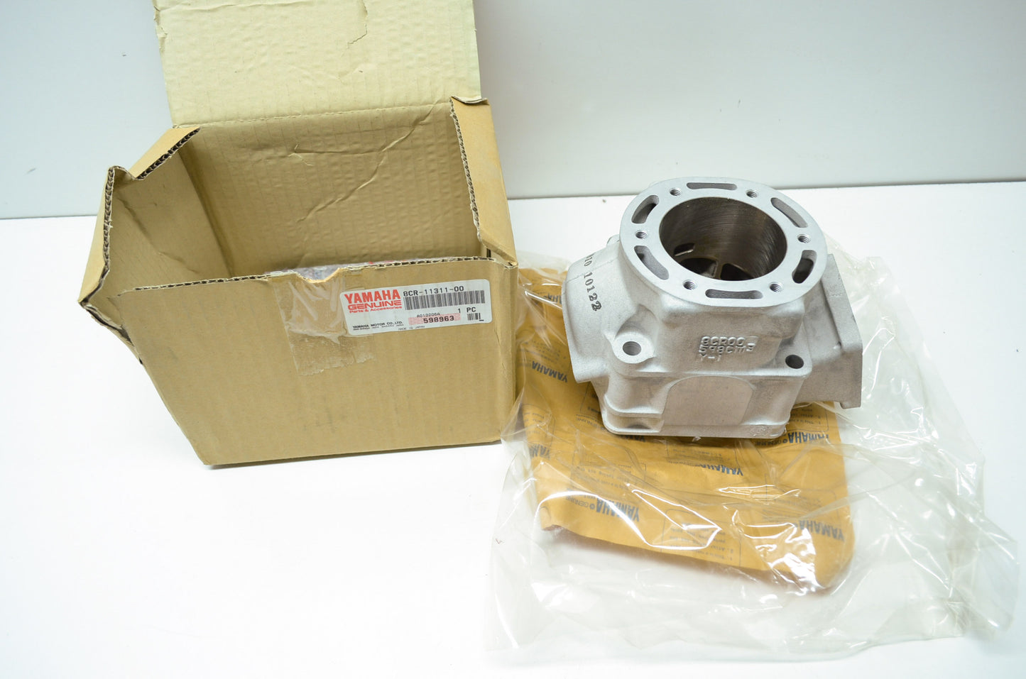 OEM Yamaha 8CR-11311-00-00 Cylinder 1 NOS