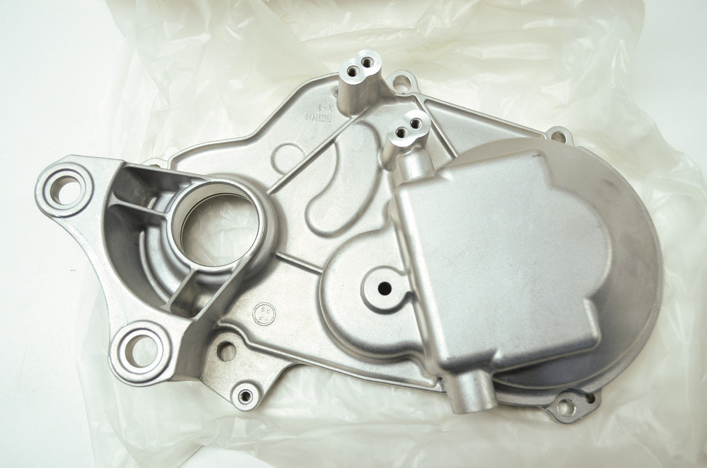 OEM Yamaha 8ER-47543-01-00 Housing Cap NOS