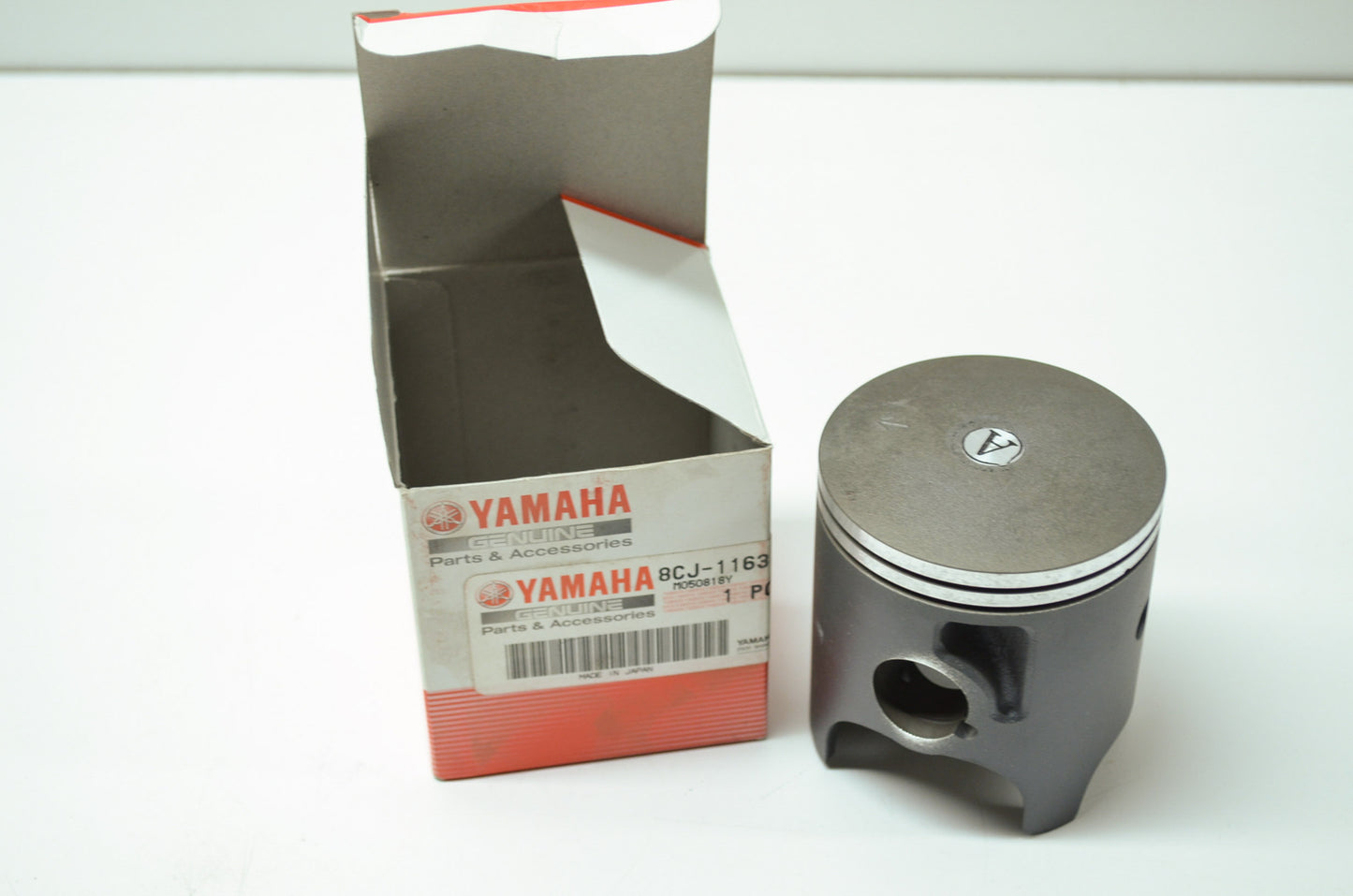 OEM Yamaha 8CJ-11631-00-A0 Piston STD NOS