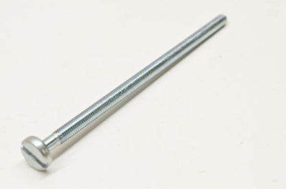 OEM Briggs & Stratton 93928 Screw NOS