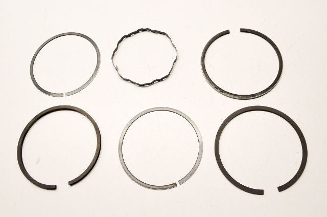 OEM Briggs & Stratton 299743 Chrome Ring Kit NOS