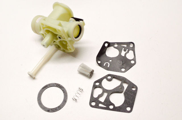 OEM Briggs & Stratton 795477 Carburetor Kit NOS