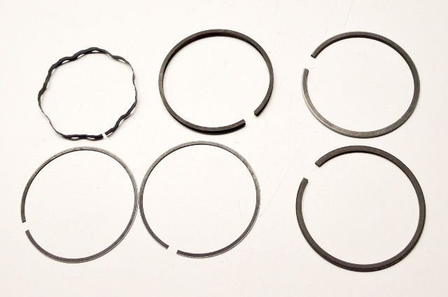 OEM Briggs & Stratton 299742 Chrome Ring Kit NOS