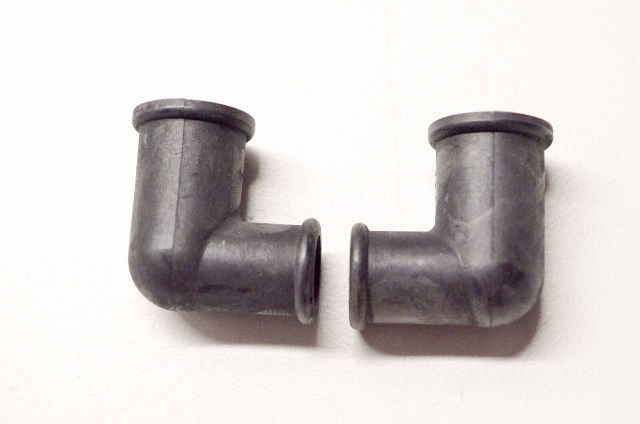 OEM Briggs & Stratton 692189 Grommet Qty 2 NOS