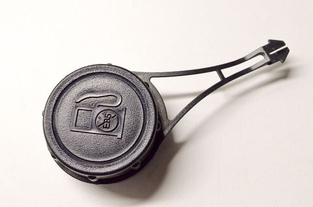 OEM Briggs & Stratton 799585 Fuel Tank Cap NOS
