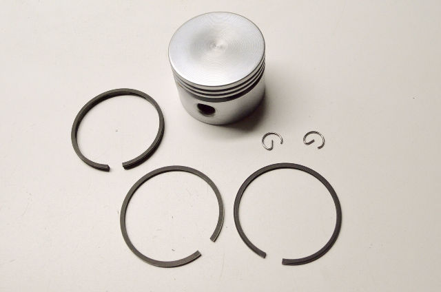 OEM Briggs & Stratton 298904 Standard Piston Kit NOS