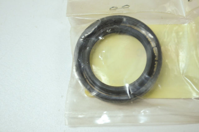 New OEM Yamaha 93102-26468-00 Oil Seal NOS