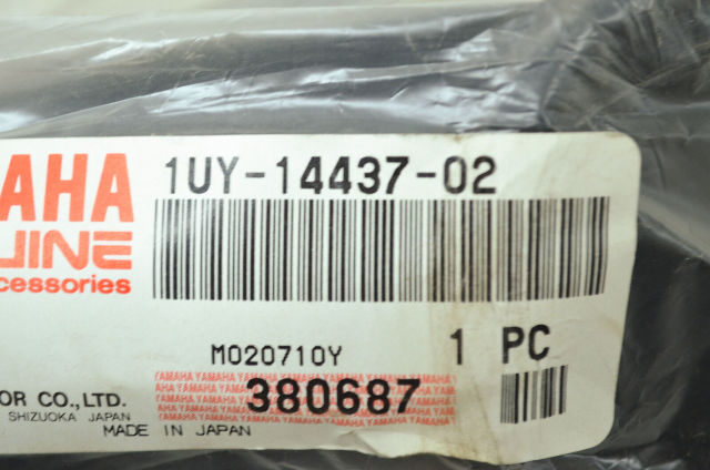 New OEM Yamaha 1UY-14437-02-00 Duct NOS